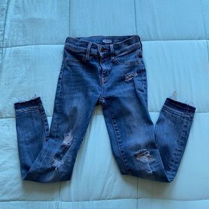 Old Navy skinny jeans, size 8.